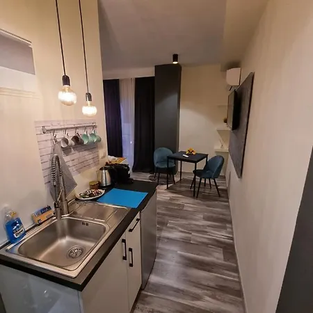 Space * ヤニツァ